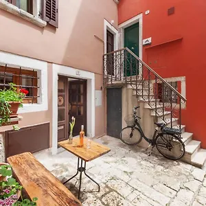 https://sys-studios.in-istria.net