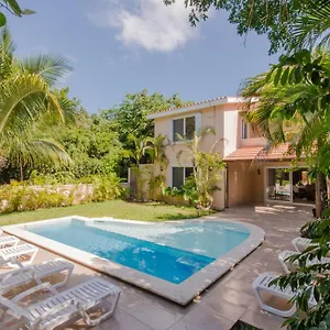 https://villas-picalu-studios-suites.quintano-roohotels.com