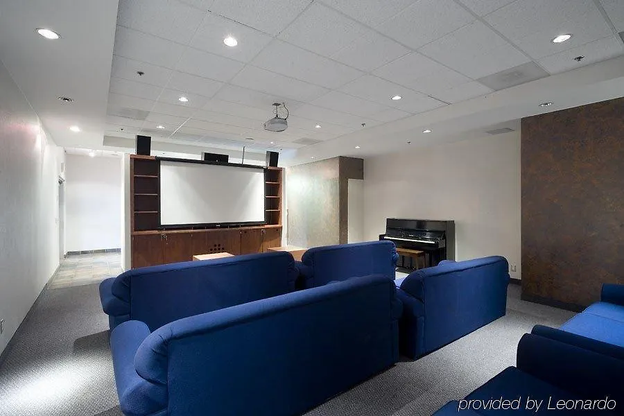 Residence & Conference Centre - Toronto Apartment