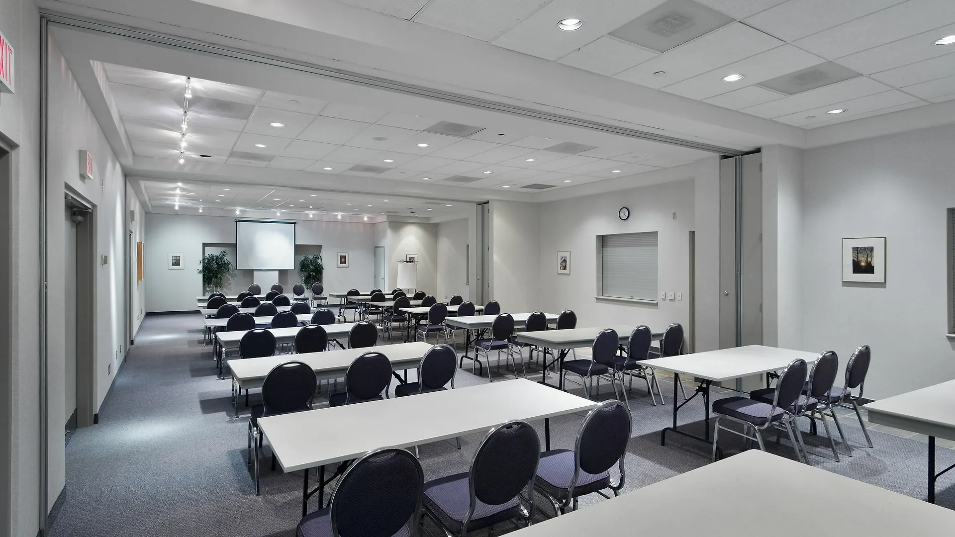 Apartment Residence & Conference Centre - Toronto Canada